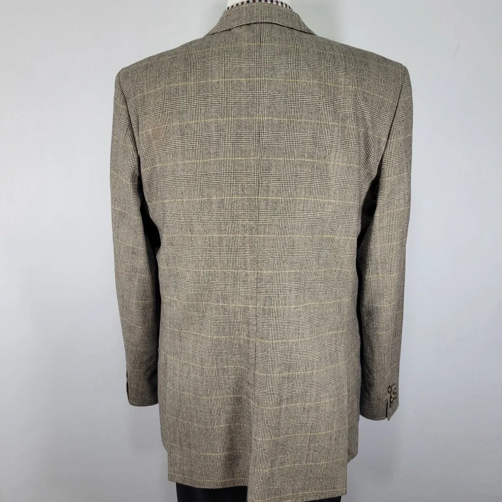 Banana Republic before completing